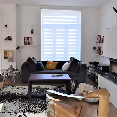 Willa Superbe Maison 4 Etoiles Pour 8 Pers Avec Piscine Sur Le Port De - Ref 873
