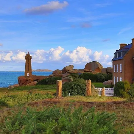Superbe Maison 4 Etoiles Pour 8 Pers Avec Piscine Sur Le Port De - Ref 873 * Perros-Guirec