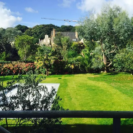 Willa Superbe Maison 4 Etoiles Pour 8 Pers Avec Piscine Sur Le Port De - Ref 873